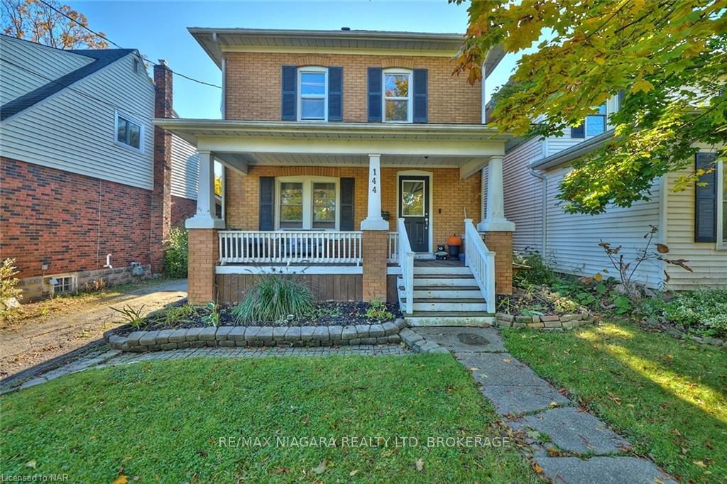 Front of 144 River Road