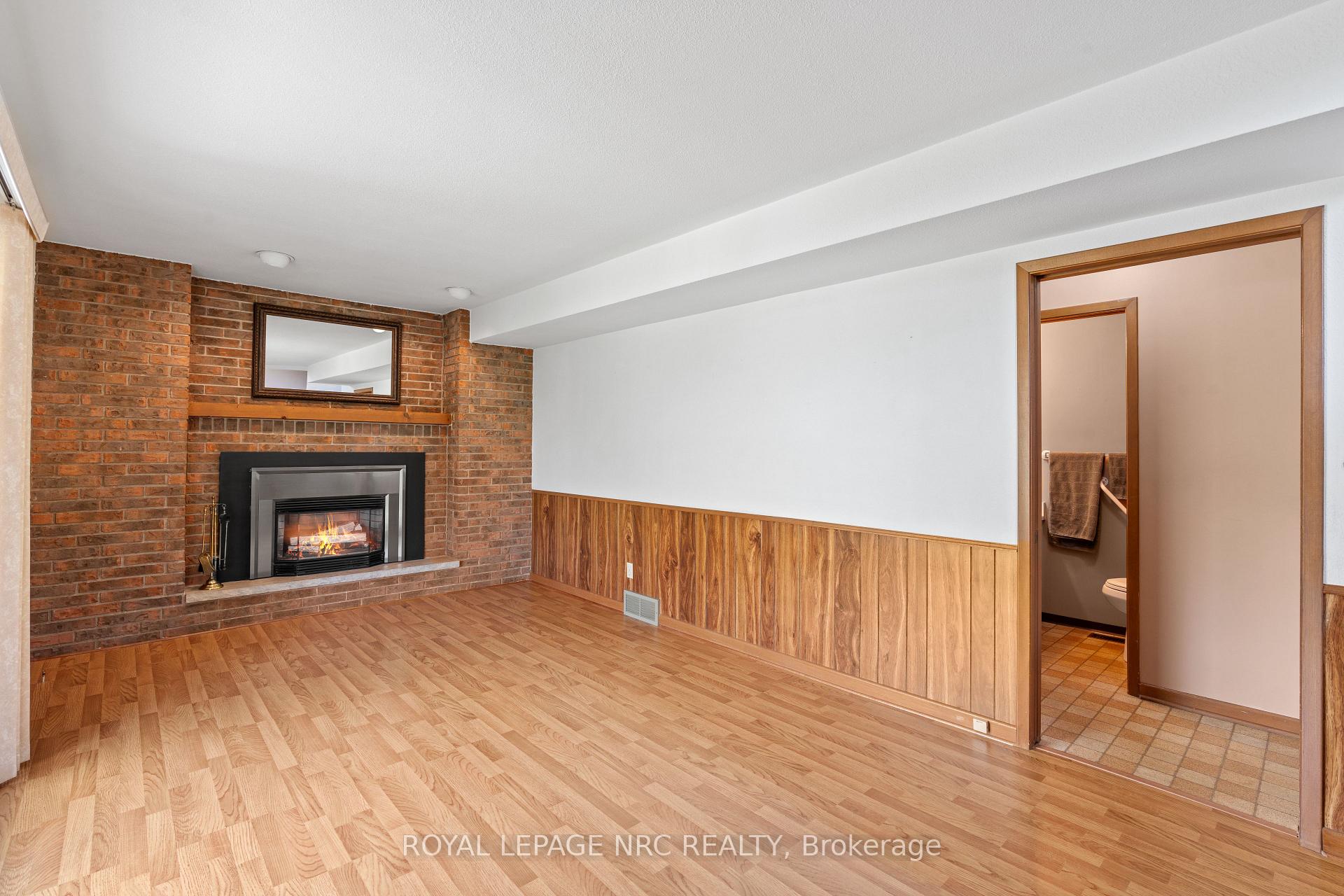 Photo 12 of 58 Wiltshire Boulevard, Welland, N. Welland — HOMEH
