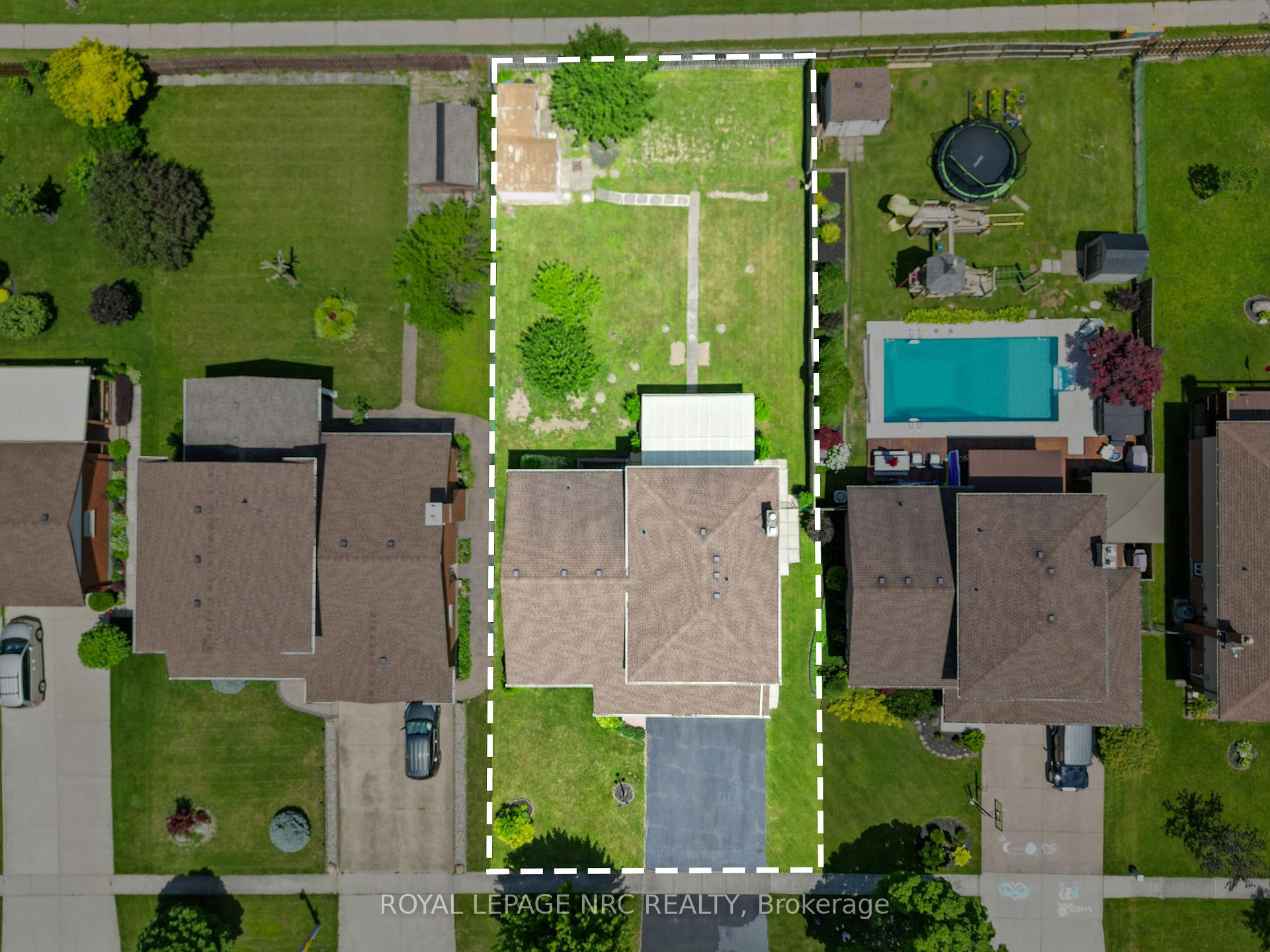 Photo 31 of 58 Wiltshire Boulevard, Welland, N. Welland — HOMEH