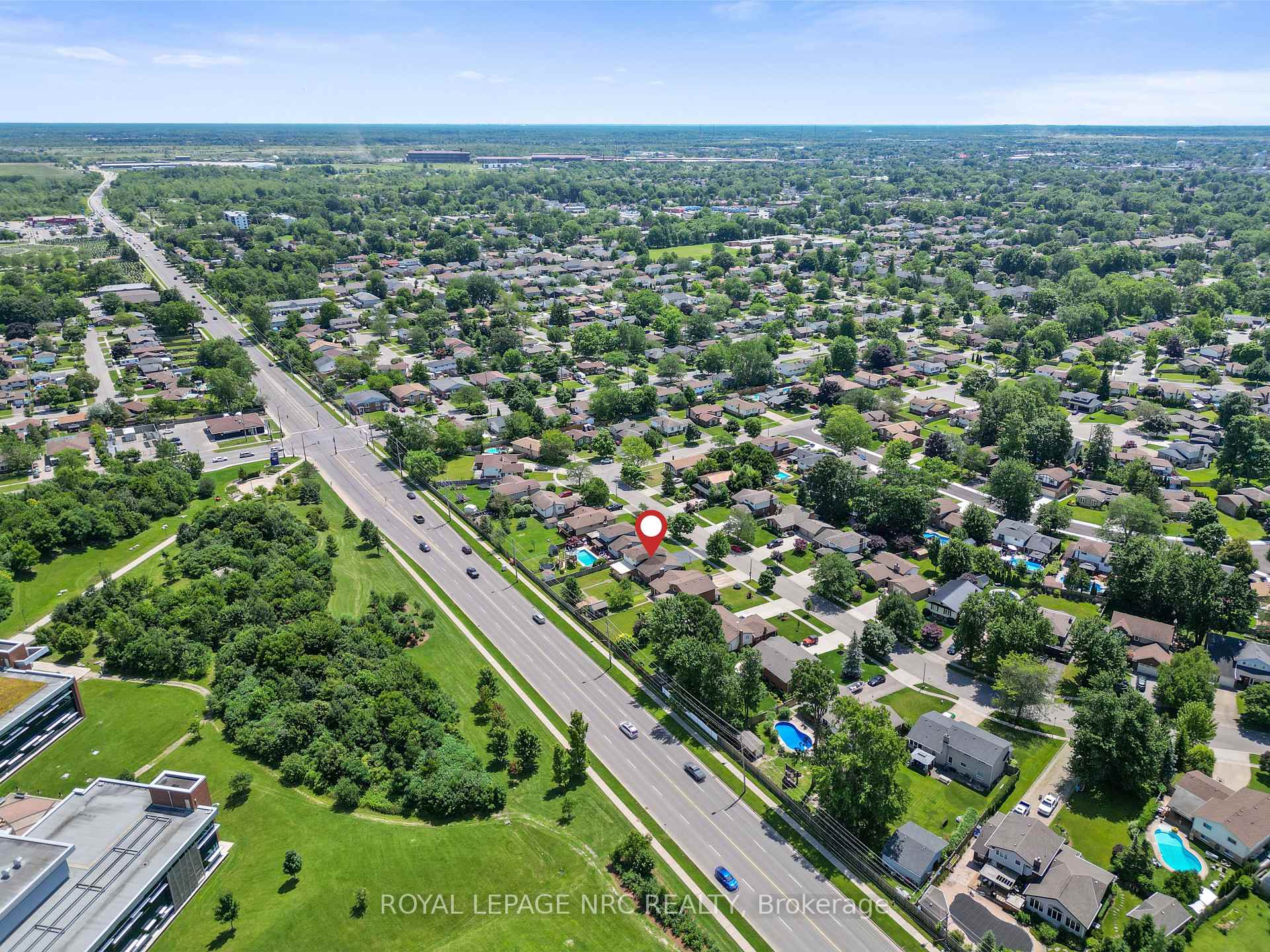 Photo 34 of 58 Wiltshire Boulevard, Welland, N. Welland — HOMEH