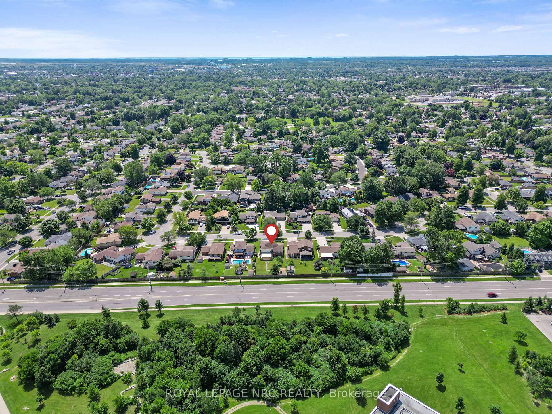 Photo 35 of 58 Wiltshire Boulevard, Welland, N. Welland — HOMEH