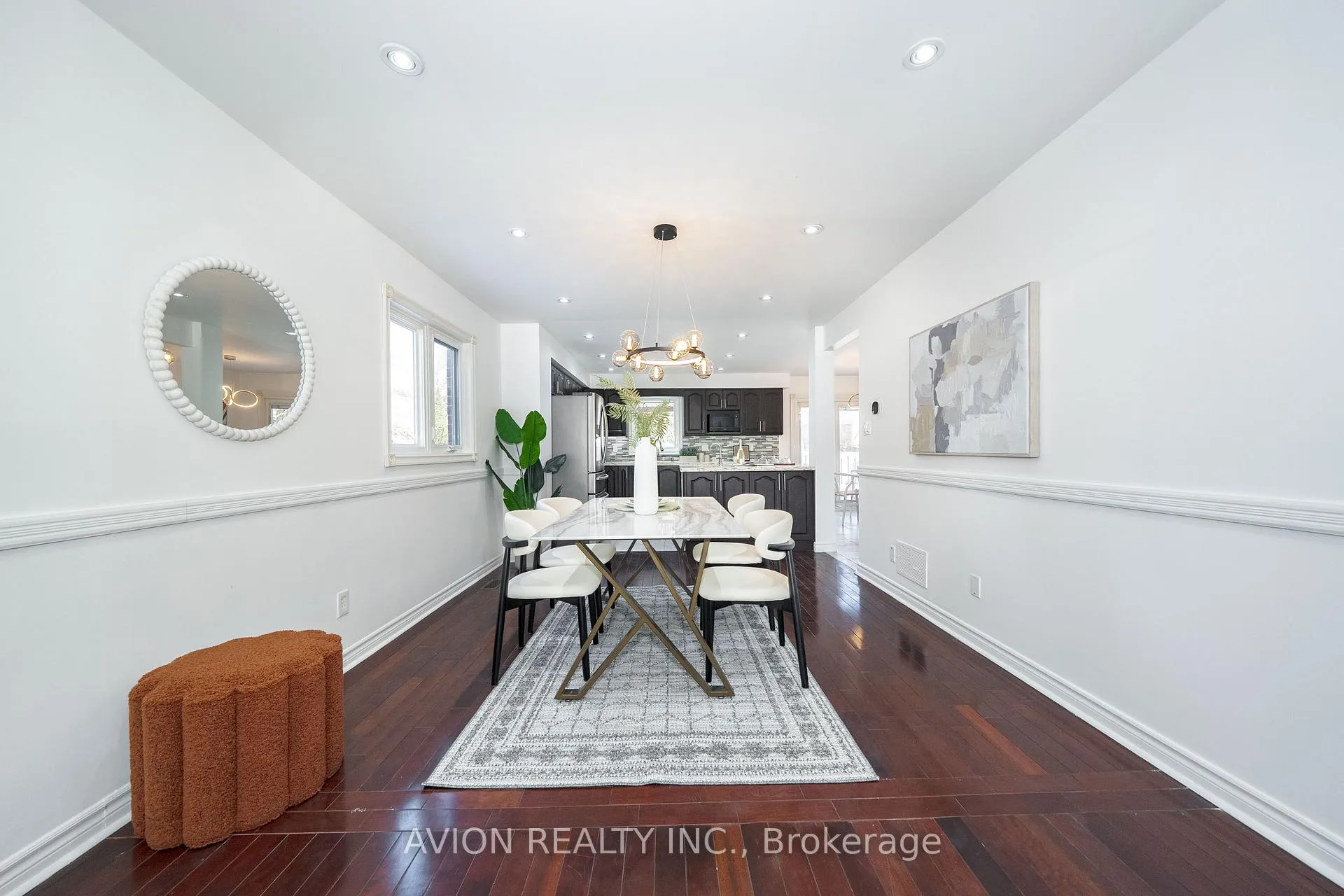 Photo 7 of 90 Penny Crescent, Markham, Markham Village — HOMEH
