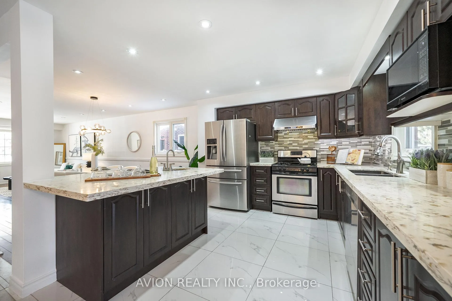 Photo 13 of 90 Penny Crescent, Markham, Markham Village — HOMEH