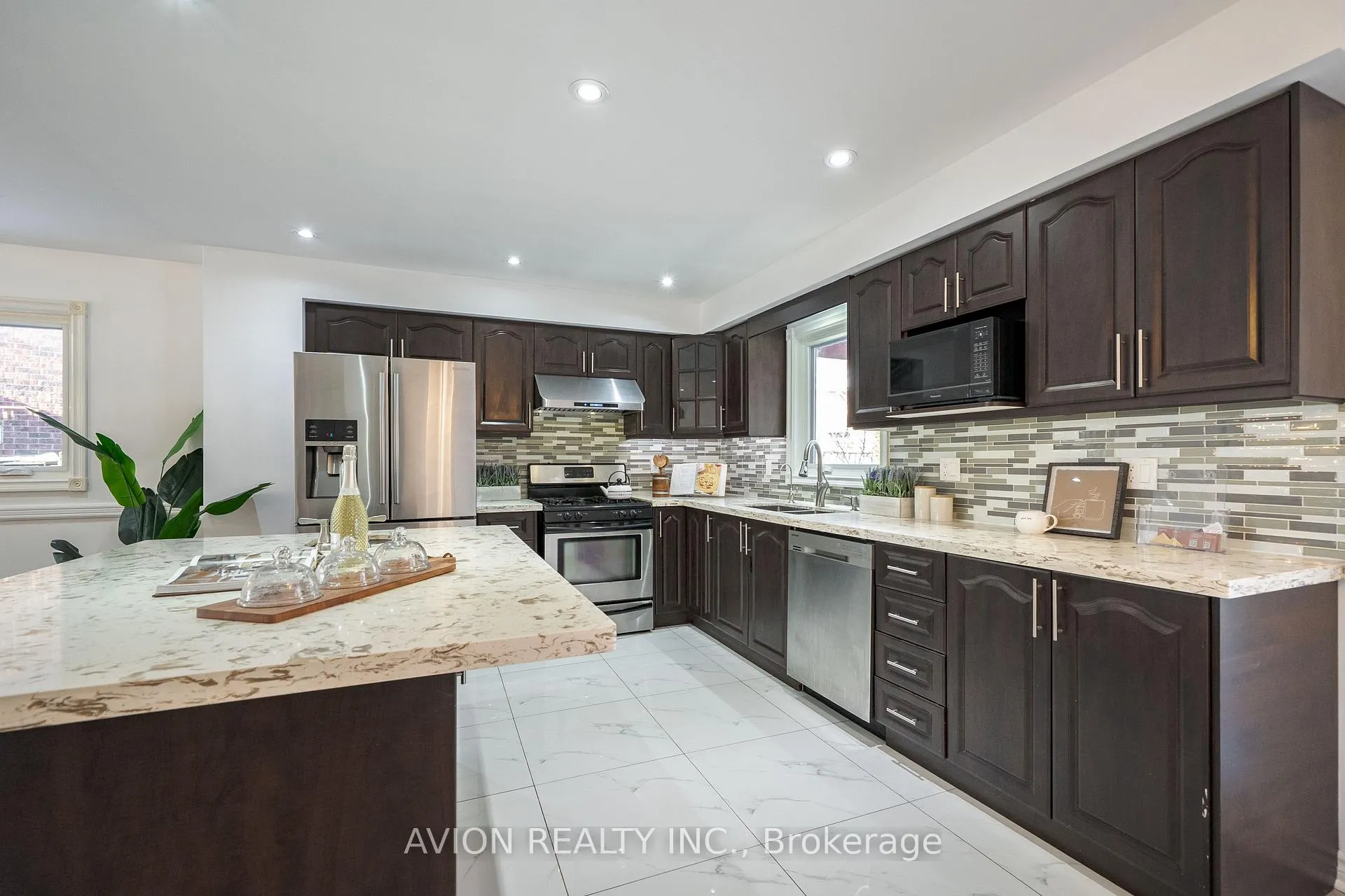 Photo 14 of 90 Penny Crescent, Markham, Markham Village — HOMEH