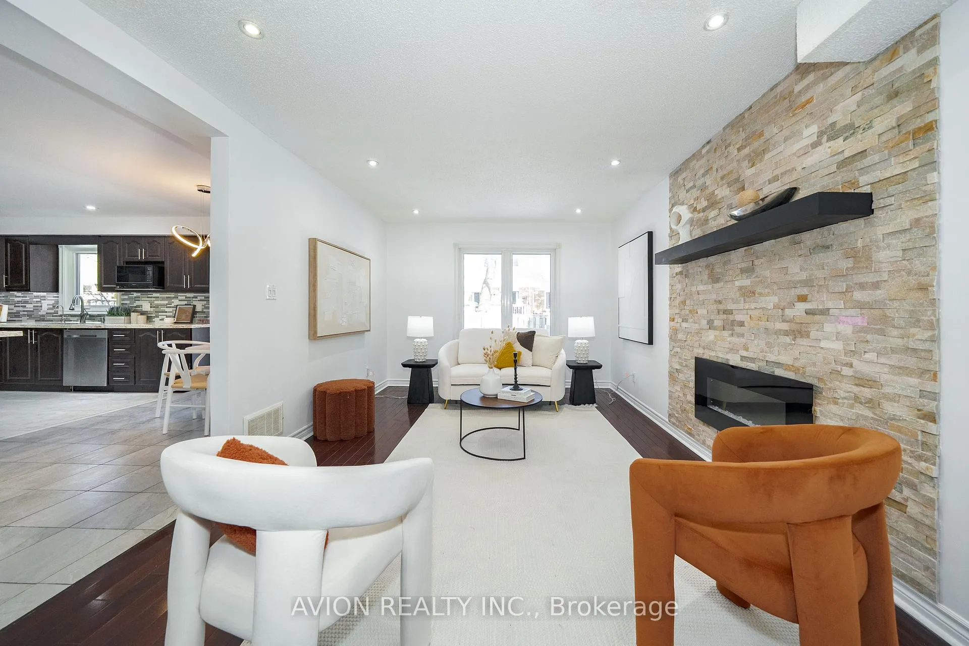 Photo 17 of 90 Penny Crescent, Markham, Markham Village — HOMEH