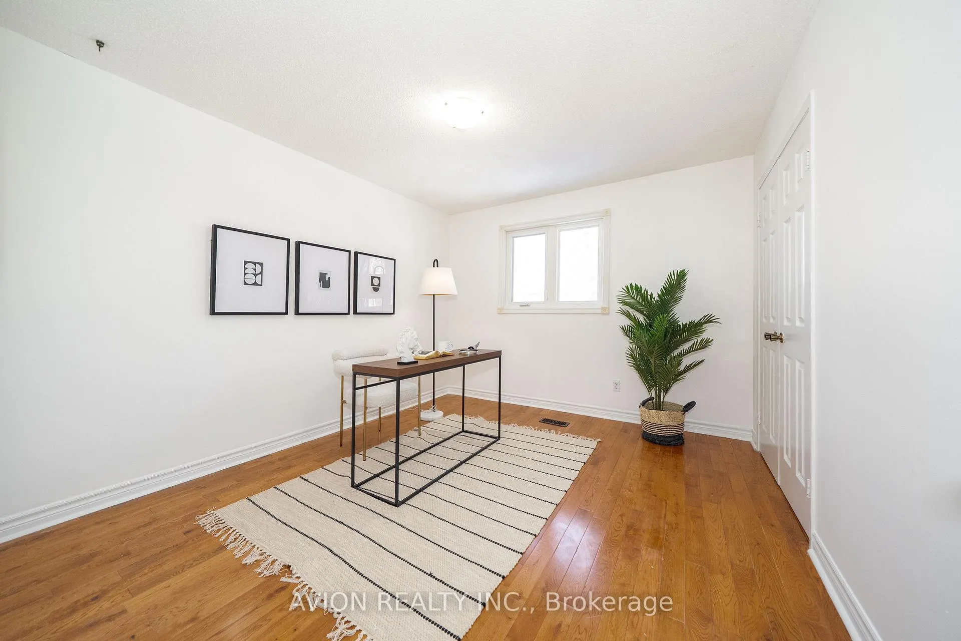 Photo 22 of 90 Penny Crescent, Markham, Markham Village — HOMEH