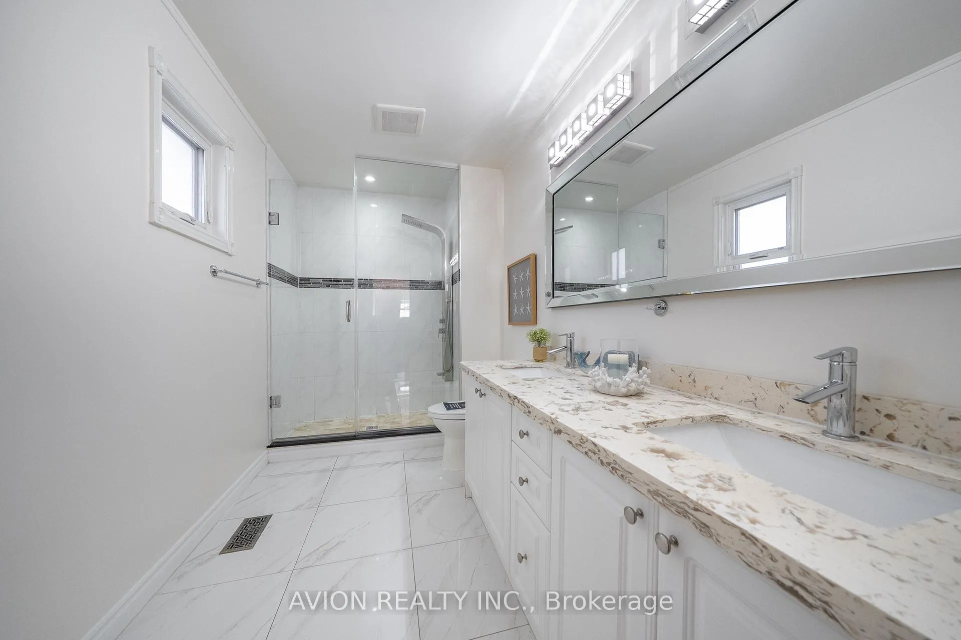Photo 28 of 90 Penny Crescent, Markham, Markham Village — HOMEH