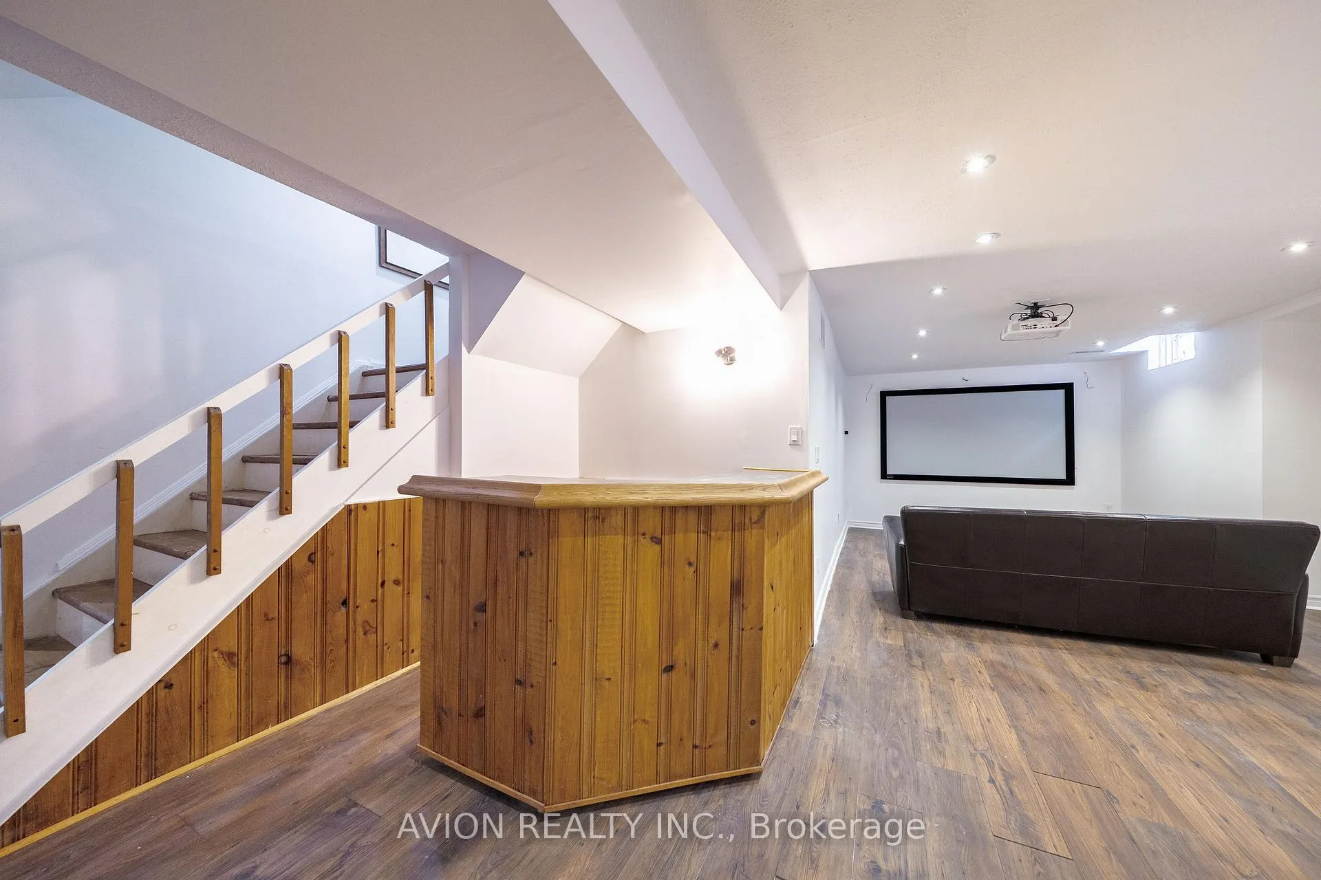 Photo 40 of 90 Penny Crescent, Markham, Markham Village — HOMEH