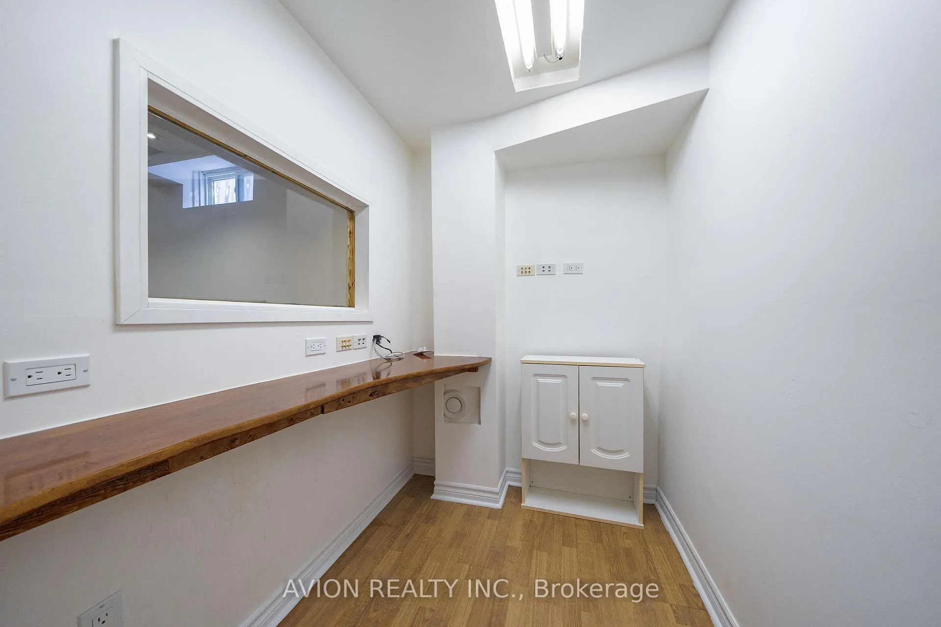 Photo 43 of 90 Penny Crescent, Markham, Markham Village — HOMEH