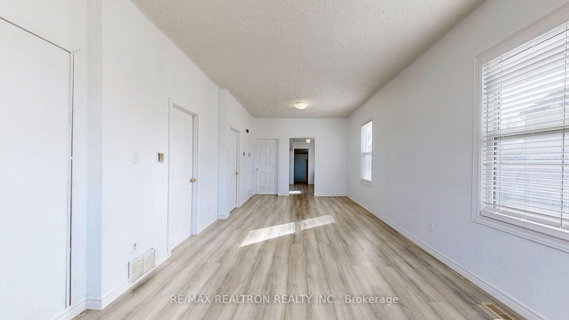 Photo 9 of 237 Nassau Street, Oshawa, Vanier — HOMEH