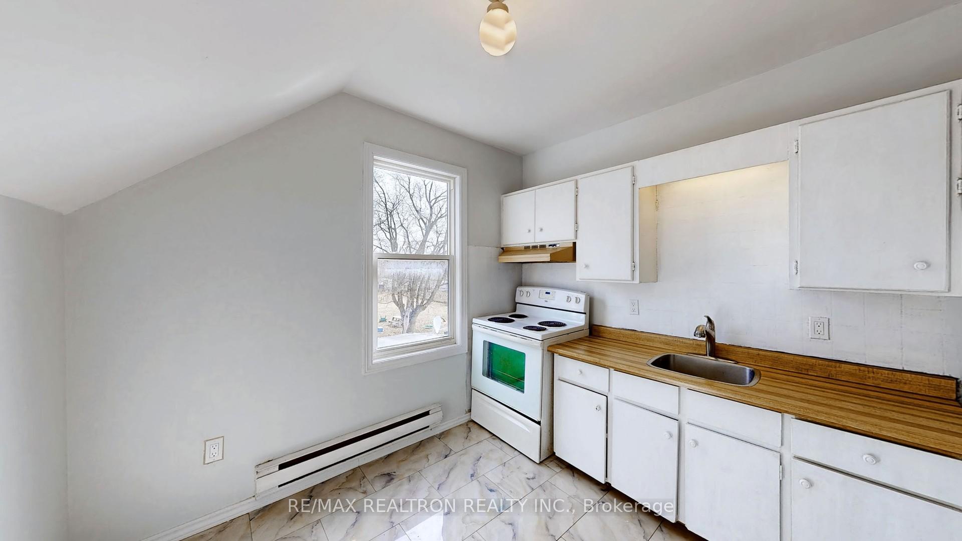 Photo 28 of 237 Nassau Street, Oshawa, Vanier — HOMEH