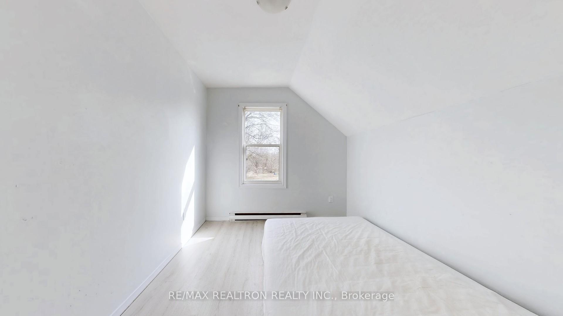 Photo 31 of 237 Nassau Street, Oshawa, Vanier — HOMEH