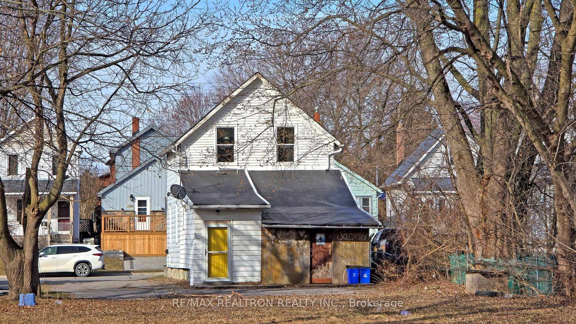 Photo 38 of 237 Nassau Street, Oshawa, Vanier — HOMEH