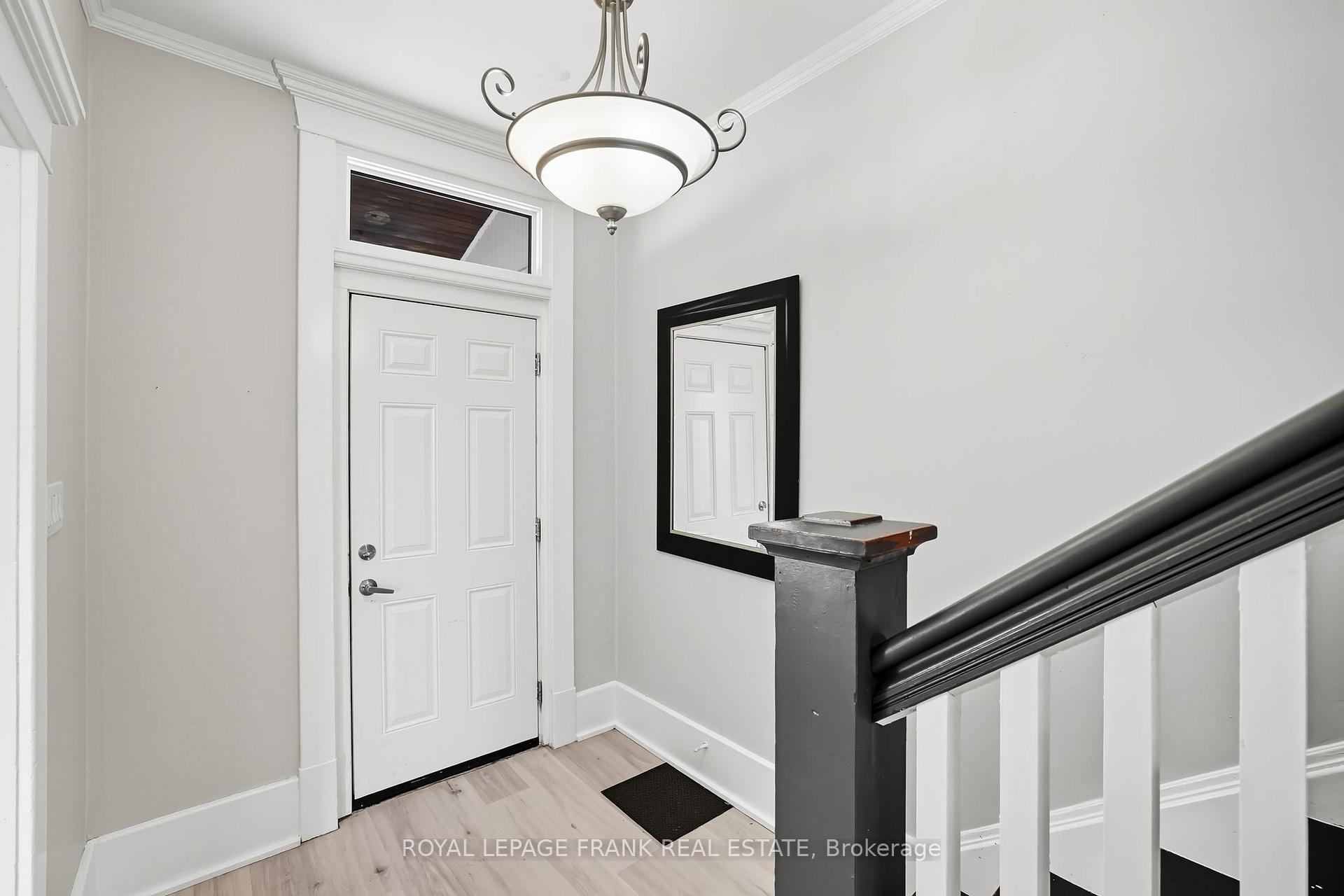 Photo 5 of 798 George Street N, Peterborough, Northcrest Ward 5 — HOMEH