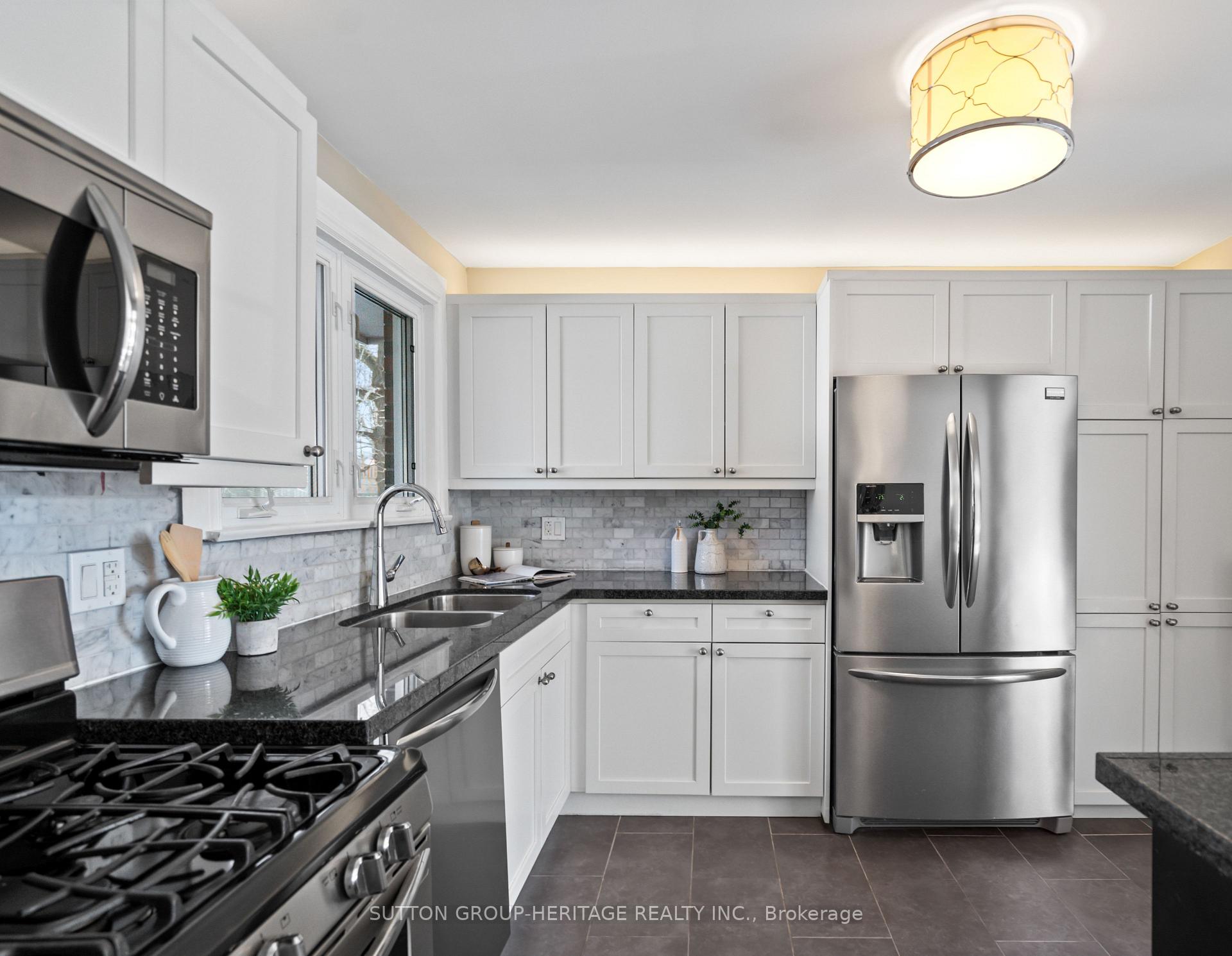 Photo 10 of 213 Bowman Avenue, Whitby, Blue Grass Meadows — HOMEH