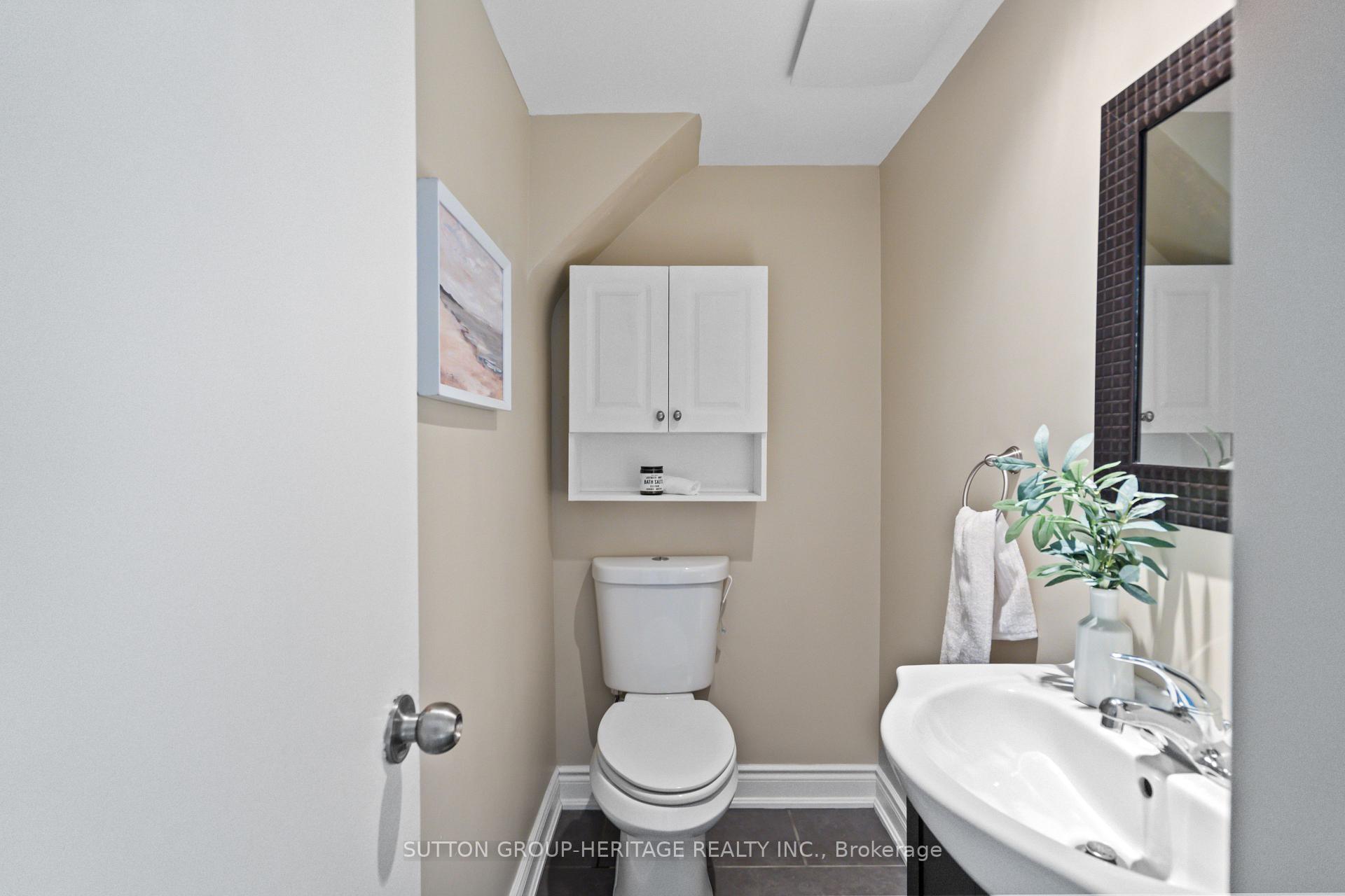 Photo 16 of 213 Bowman Avenue, Whitby, Blue Grass Meadows — HOMEH