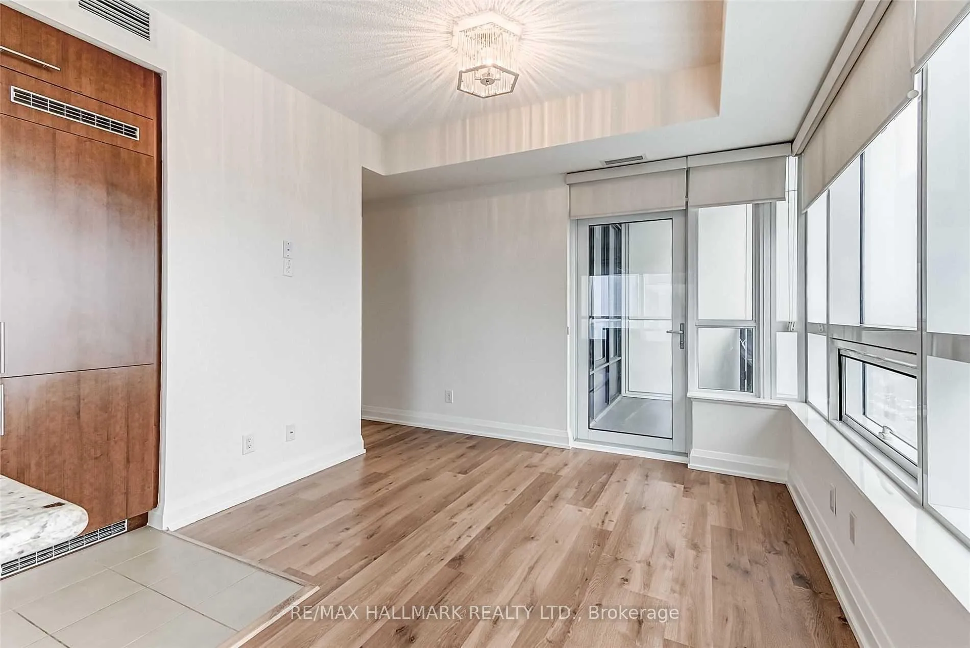 Photo 10 of Unit 2417, 5 Sheppard Avenue E, North York, Willowdale East — HOMEH
