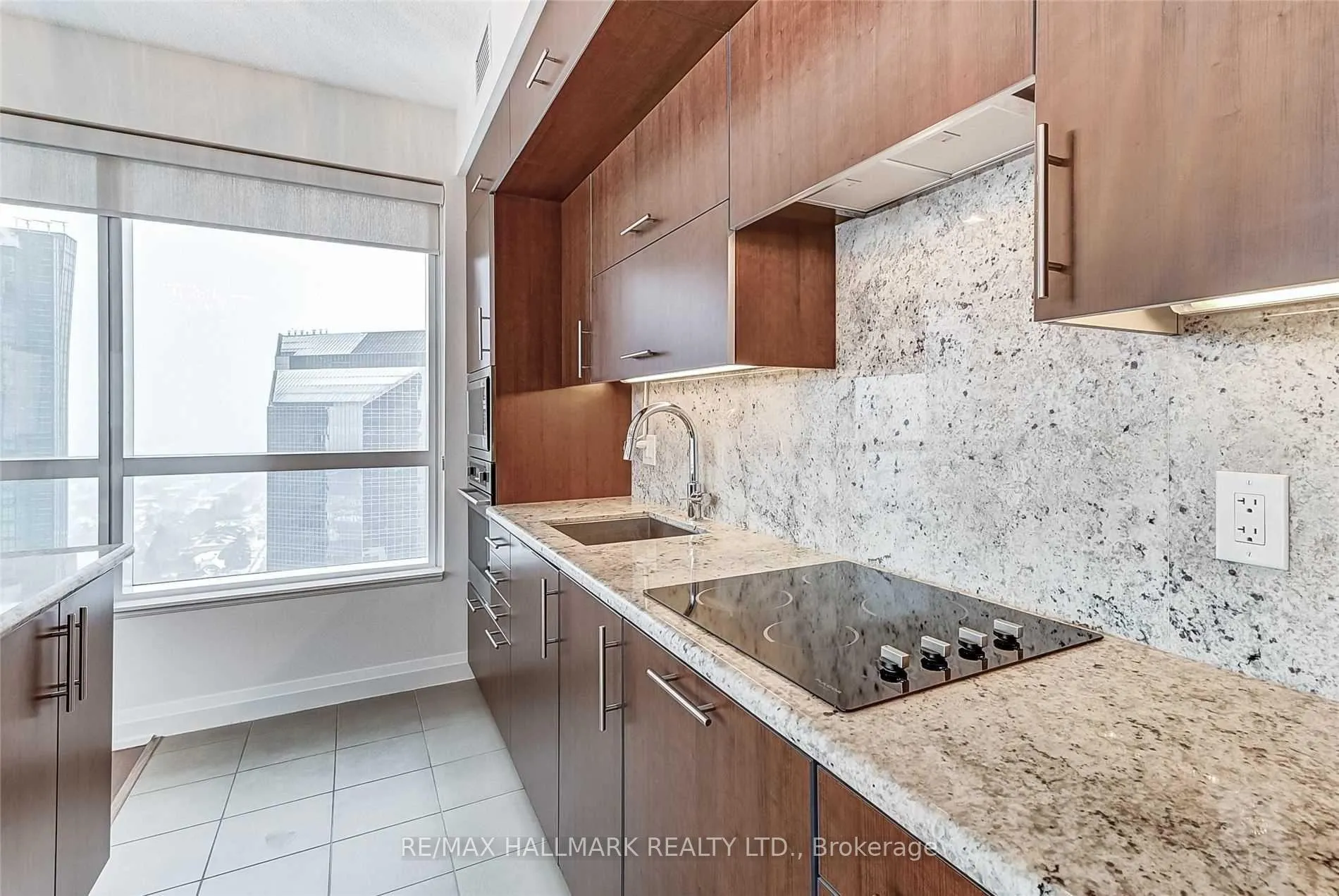 Photo 18 of Unit 2417, 5 Sheppard Avenue E, North York, Willowdale East — HOMEH