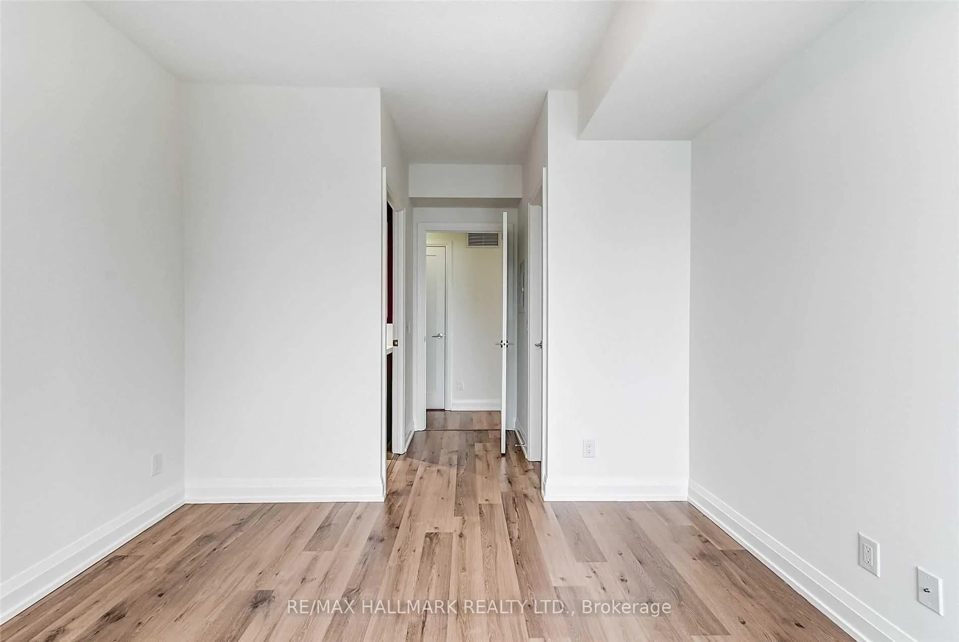 Photo 22 of Unit 2417, 5 Sheppard Avenue E, North York, Willowdale East — HOMEH