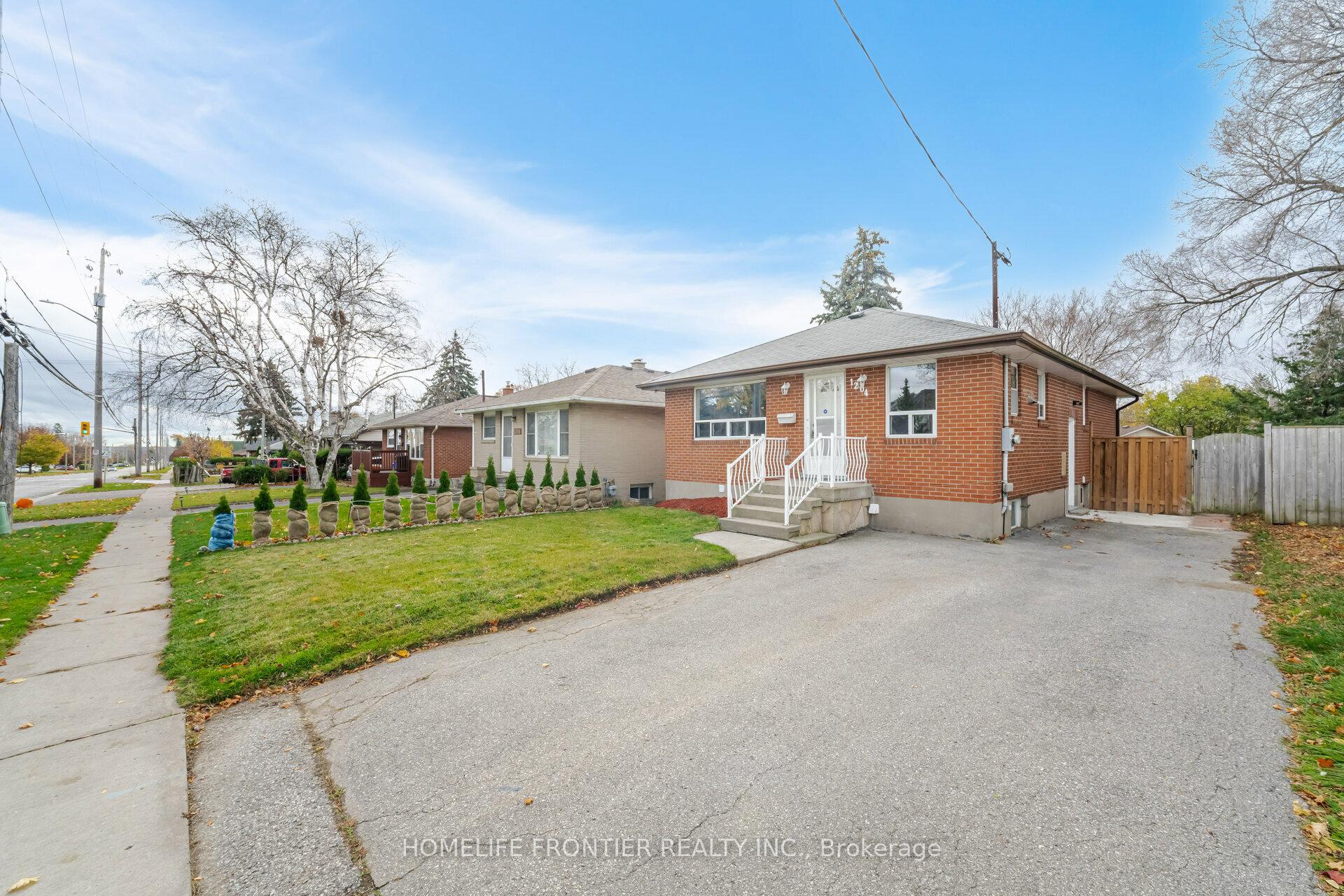 Photo 3 of 1204 Simcoe Street S, Oshawa, Lakeview — HOMEH
