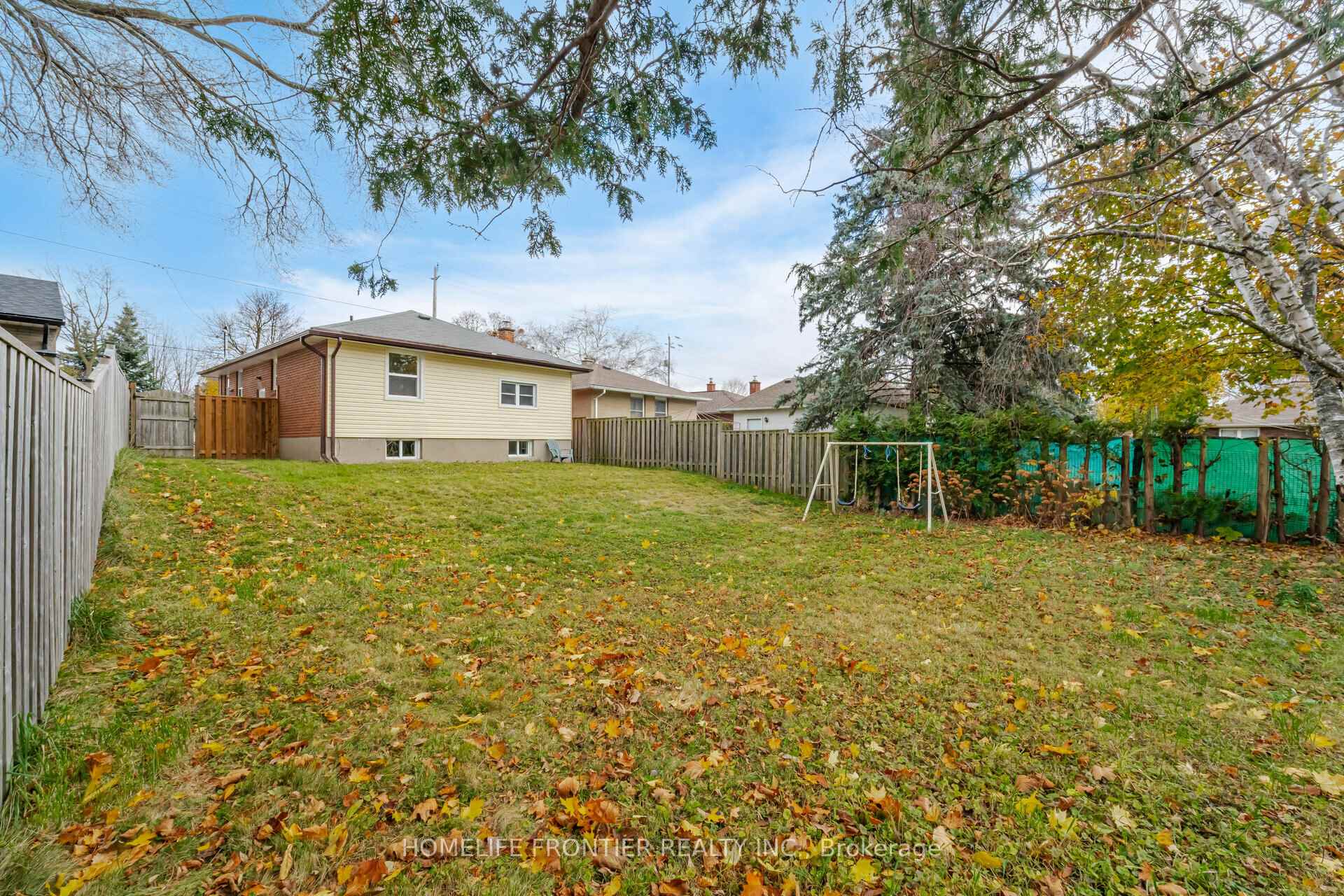 Photo 42 of 1204 Simcoe Street S, Oshawa, Lakeview — HOMEH