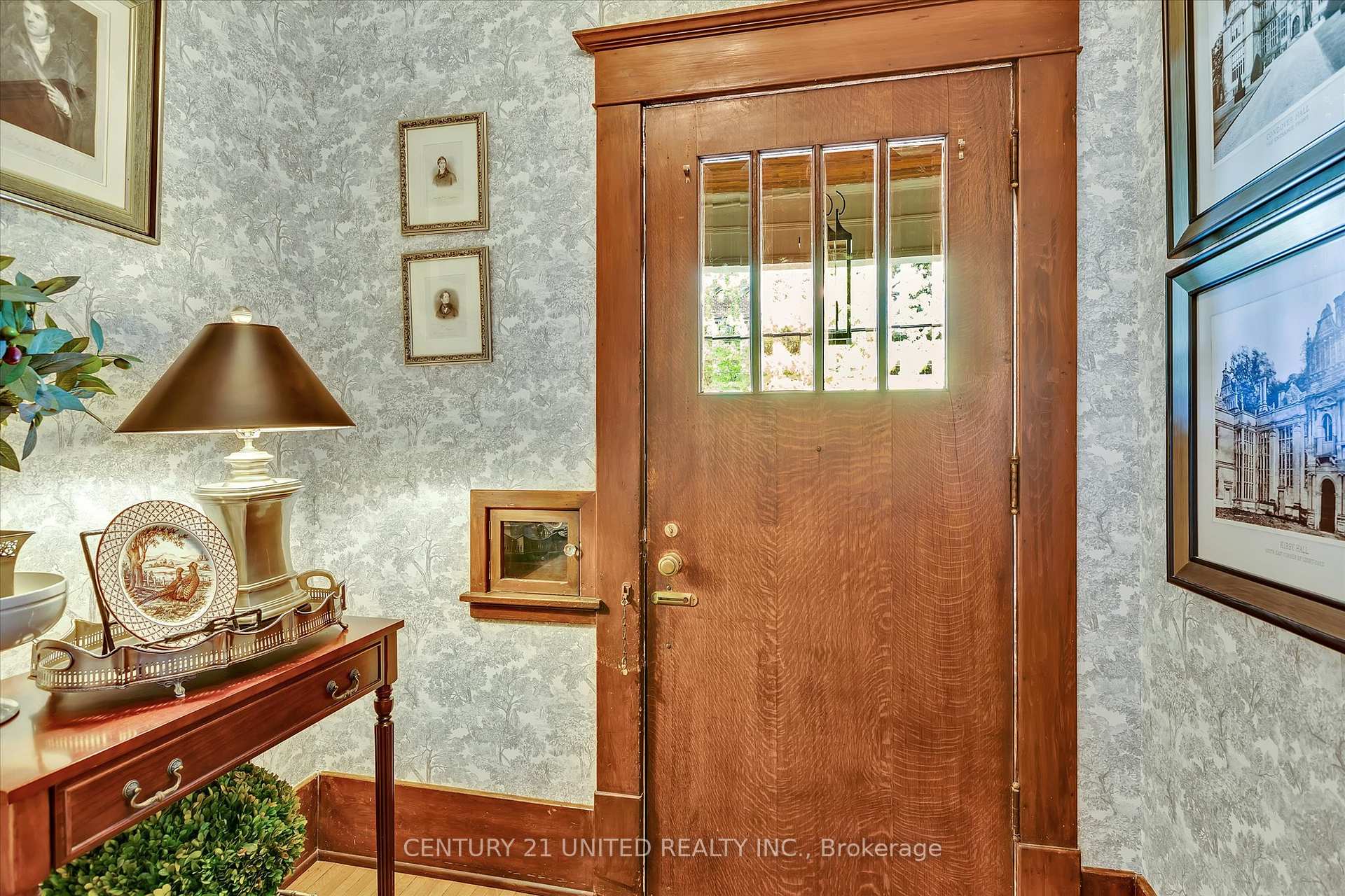 Photo 7 of 466 Weller Street, Peterborough, Town Ward 3 — HOMEH