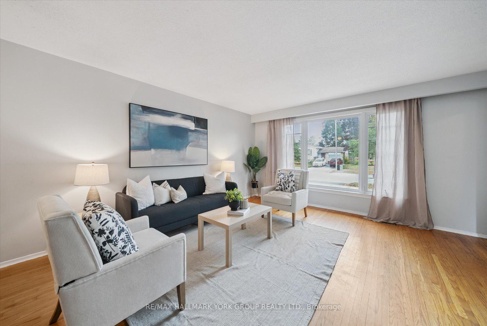 Photo 3 of 6 Glenecho Drive, Barrie, Grove East — HOMEH