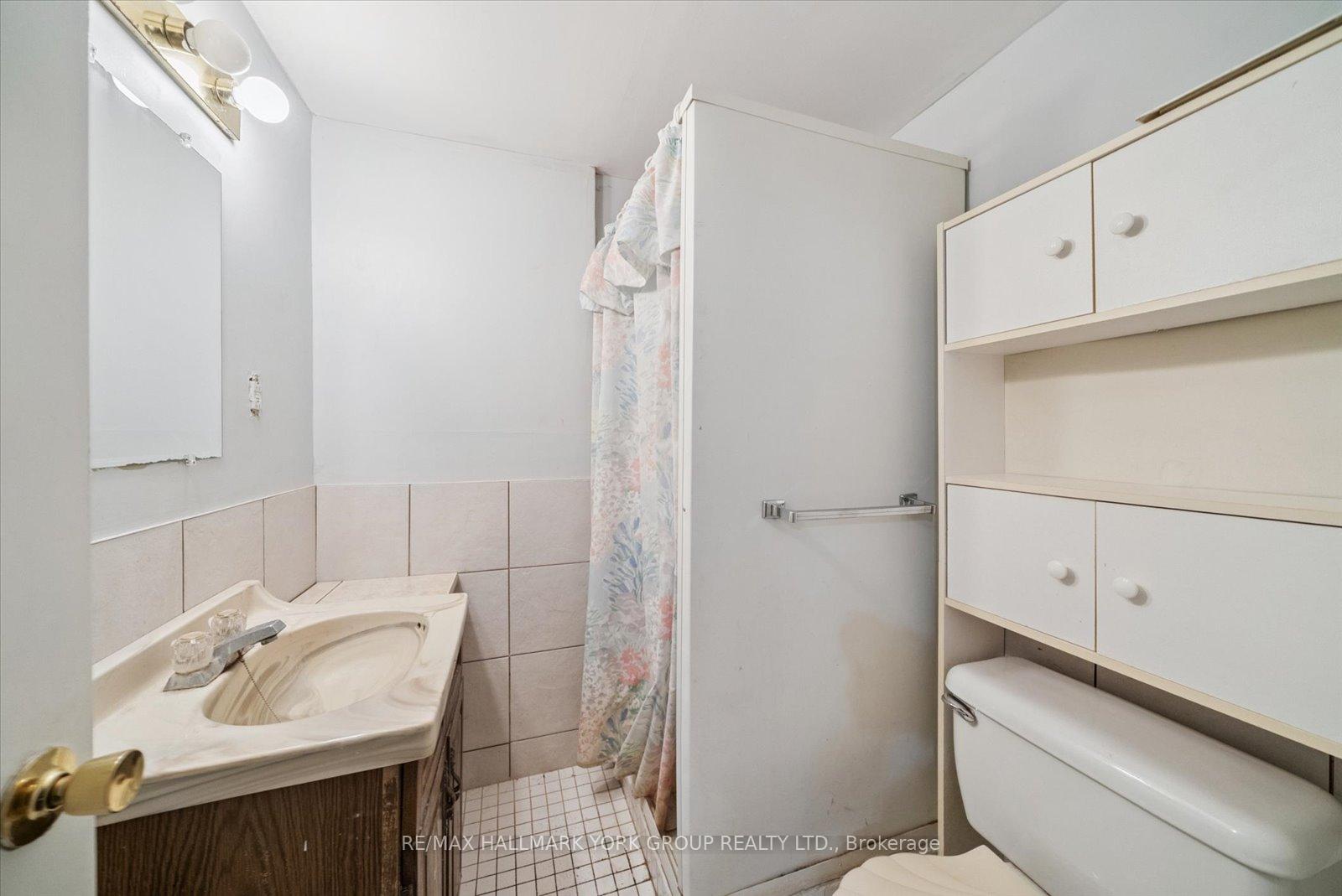 Photo 28 of 6 Glenecho Drive, Barrie, Grove East — HOMEH