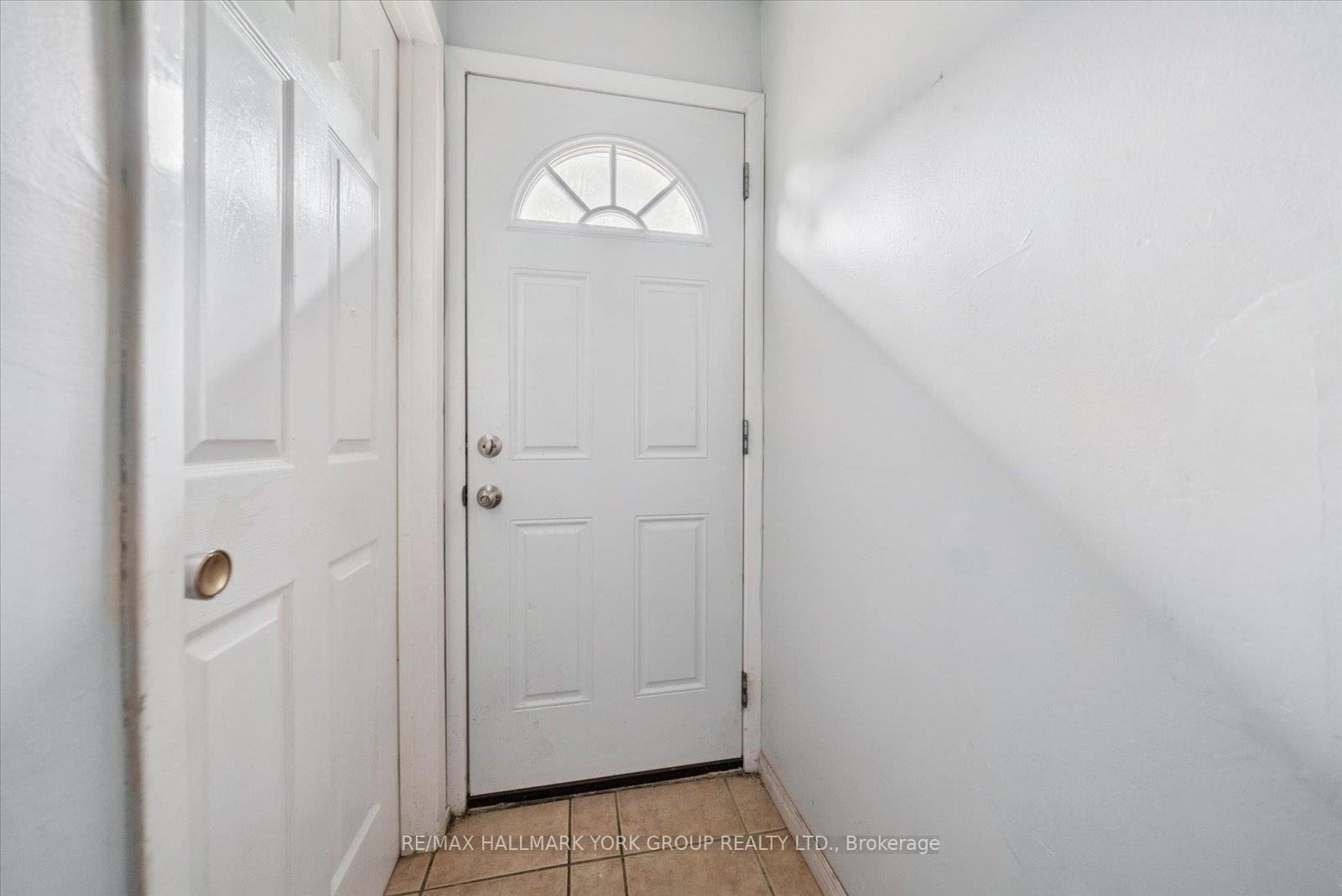 Photo 32 of 6 Glenecho Drive, Barrie, Grove East — HOMEH
