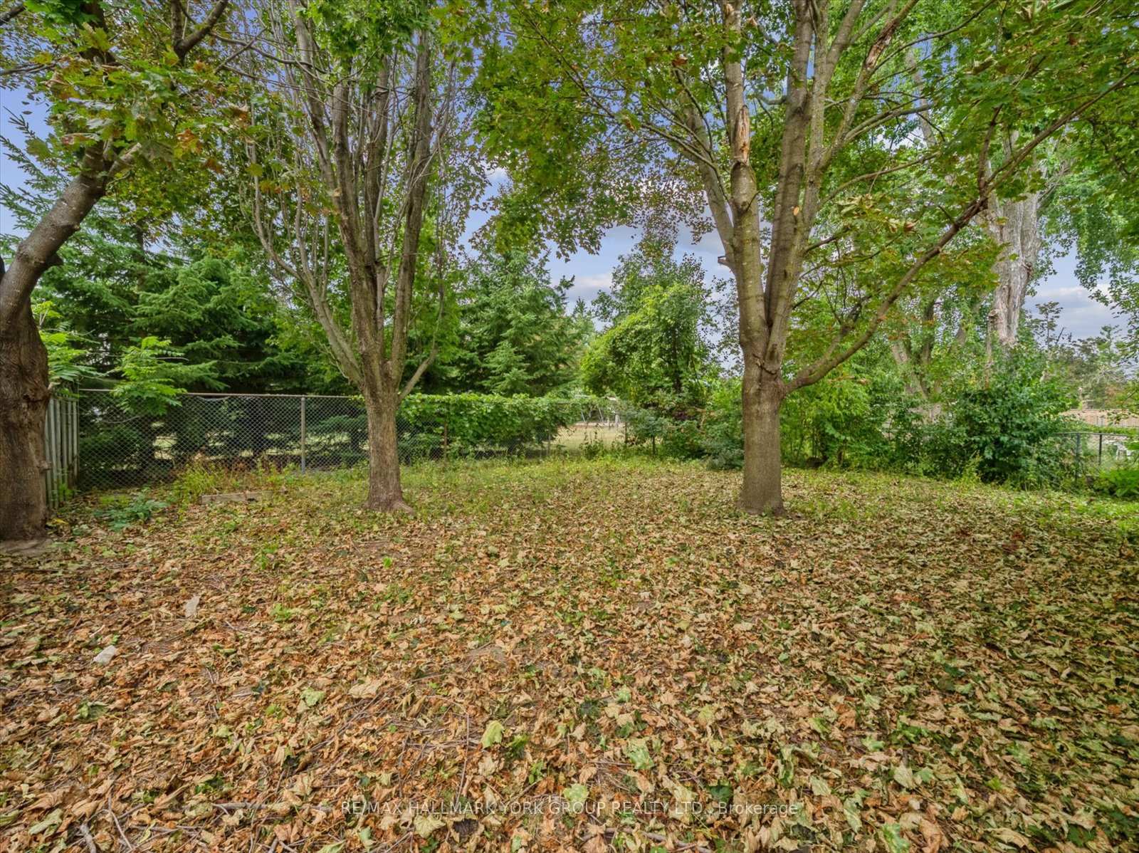 Photo 40 of 6 Glenecho Drive, Barrie, Grove East — HOMEH