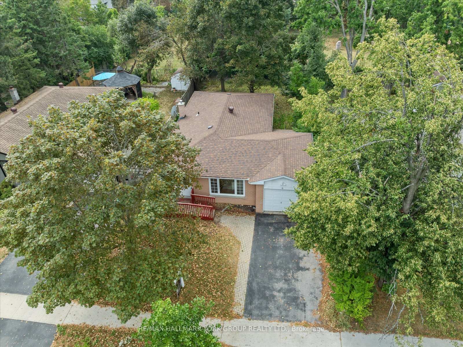 Photo 41 of 6 Glenecho Drive, Barrie, Grove East — HOMEH