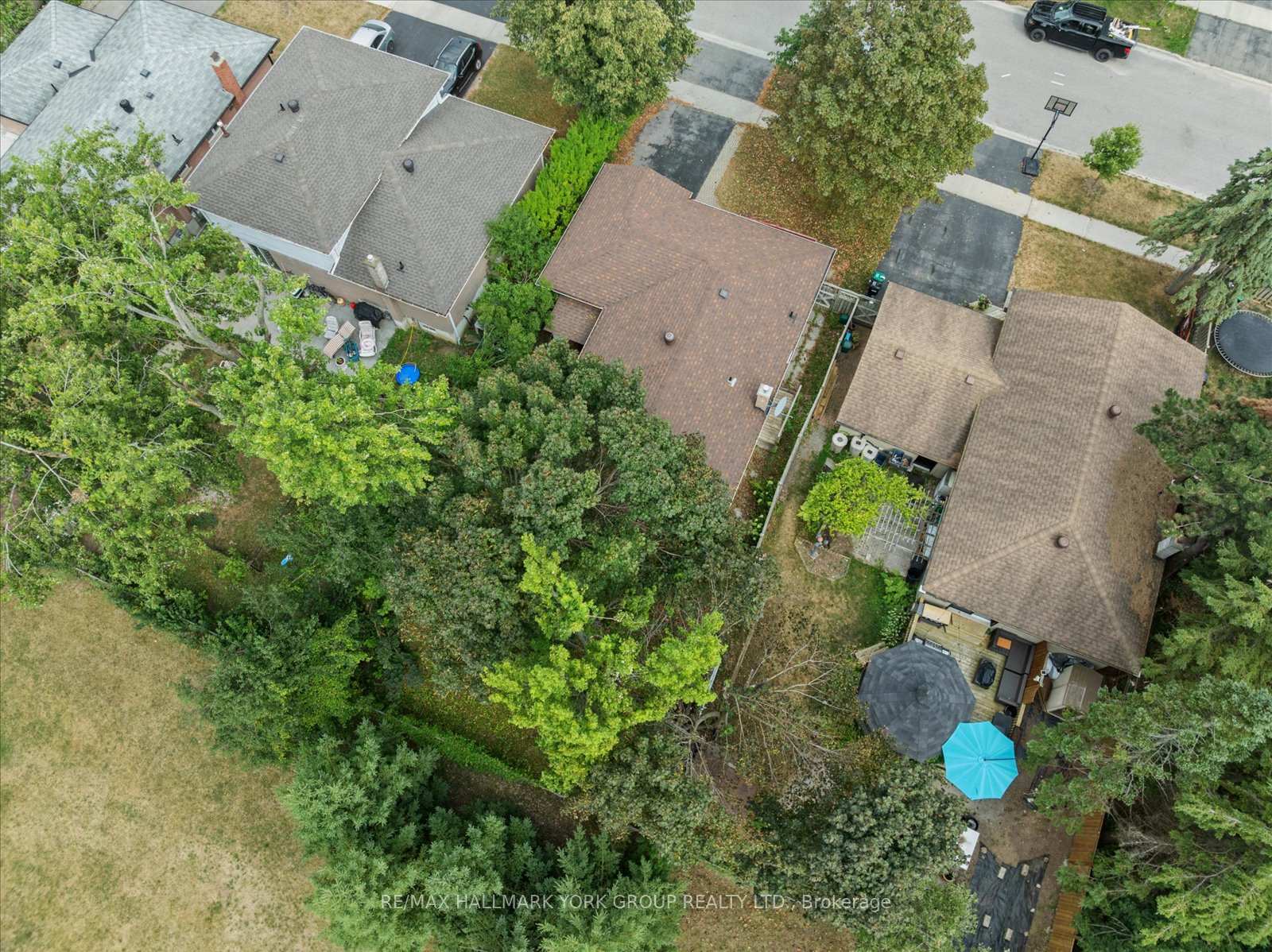 Photo 48 of 6 Glenecho Drive, Barrie, Grove East — HOMEH