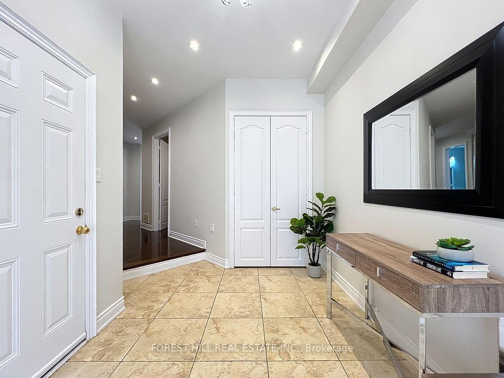 Photo 3 of 396 Apple Blossom Drive, Vaughan, Patterson — HOMEH