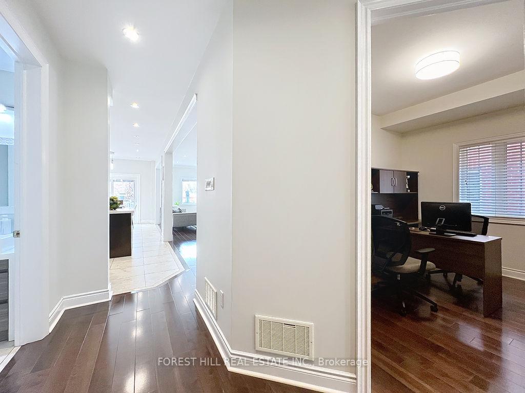 Photo 5 of 396 Apple Blossom Drive, Vaughan, Patterson — HOMEH