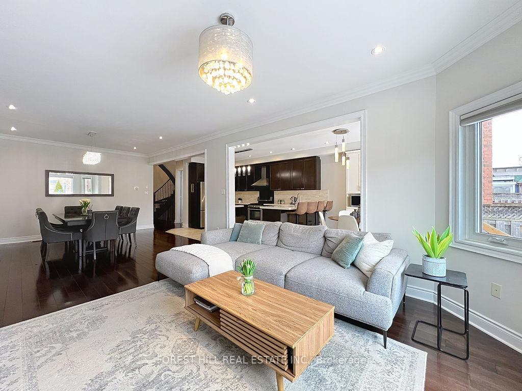 Photo 11 of 396 Apple Blossom Drive, Vaughan, Patterson — HOMEH