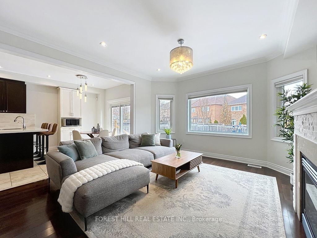 Photo 16 of 396 Apple Blossom Drive, Vaughan, Patterson — HOMEH