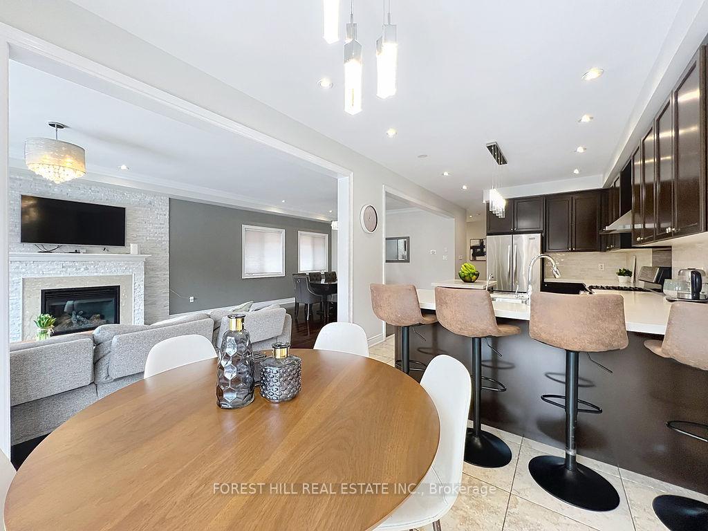 Photo 17 of 396 Apple Blossom Drive, Vaughan, Patterson — HOMEH