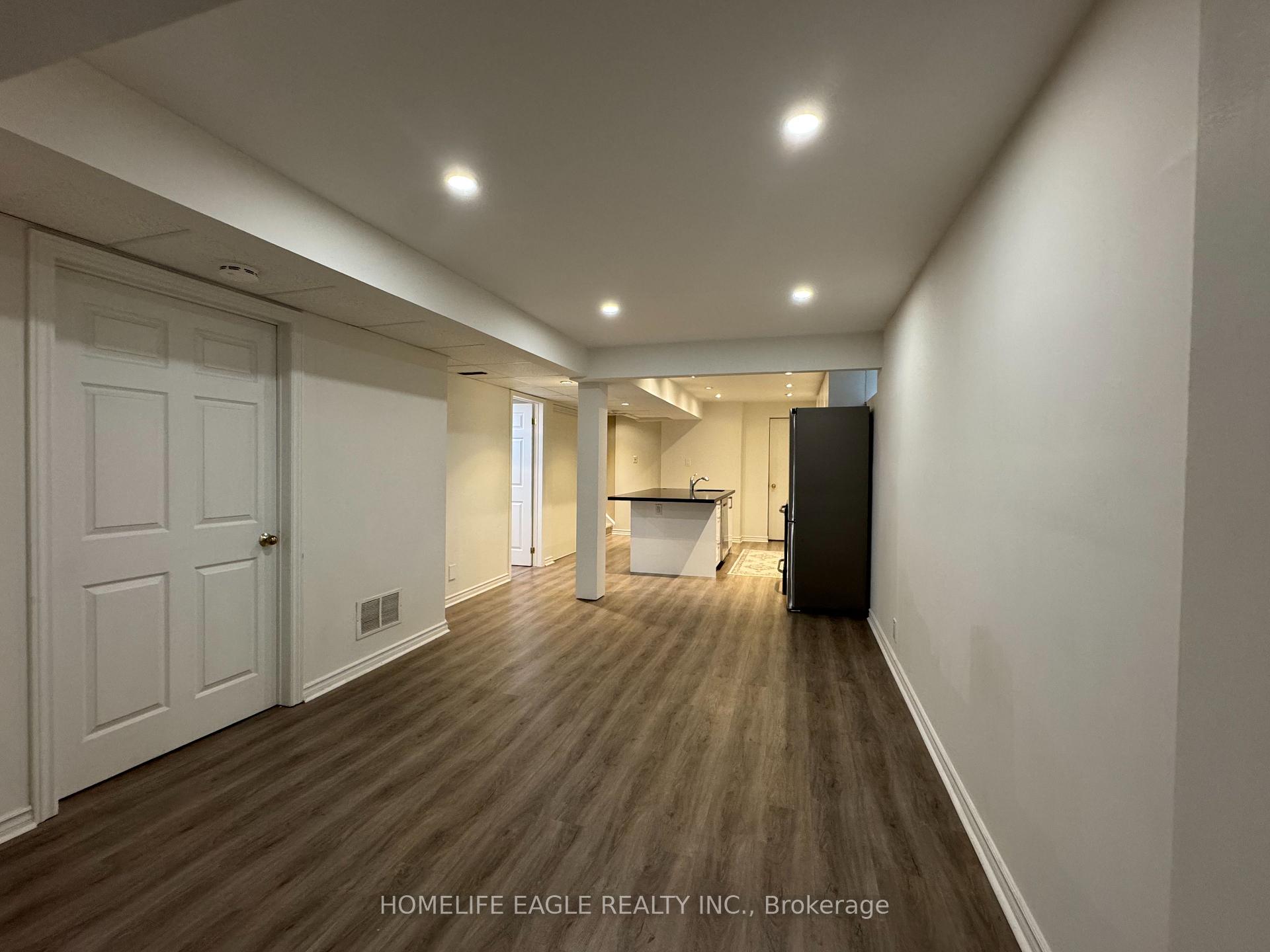 Photo 6 of 121 Primeau Drive, Aurora, Aurora Grove — HOMEH