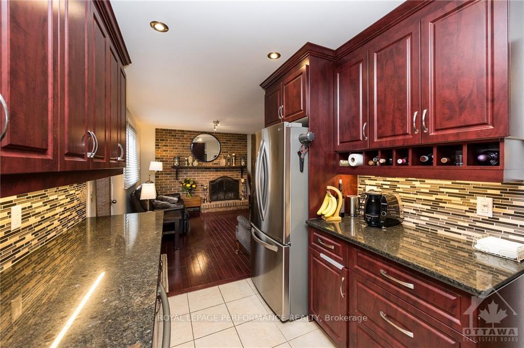 Photo 13 of 1521 Prestwick Street, Ottawa, Bilberry Creek/Queenswood Heights — HOMEH