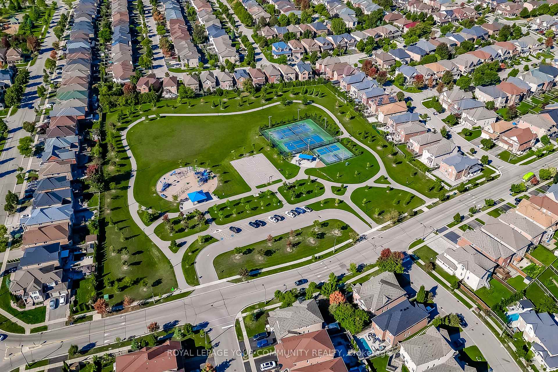 Photo 44 of 145 Tonner Crescent, Aurora, Bayview Northeast — HOMEH