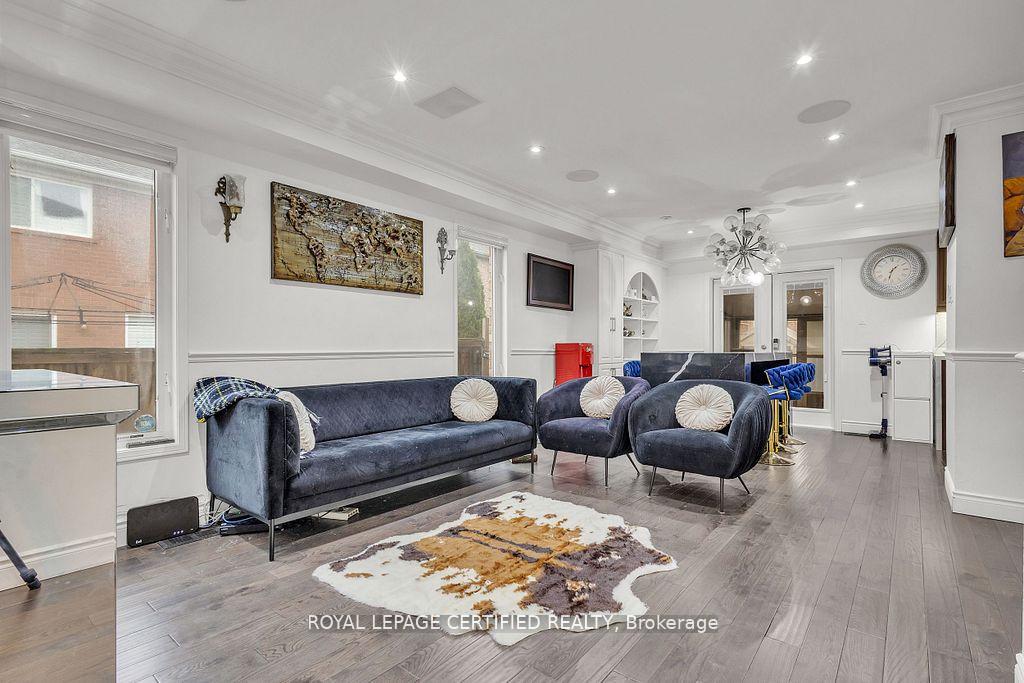 Photo 7 of 21 Dunure Crescent, Brampton, Fletcher's Meadow — HOMEH
