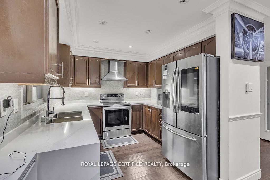 Photo 14 of 21 Dunure Crescent, Brampton, Fletcher's Meadow — HOMEH