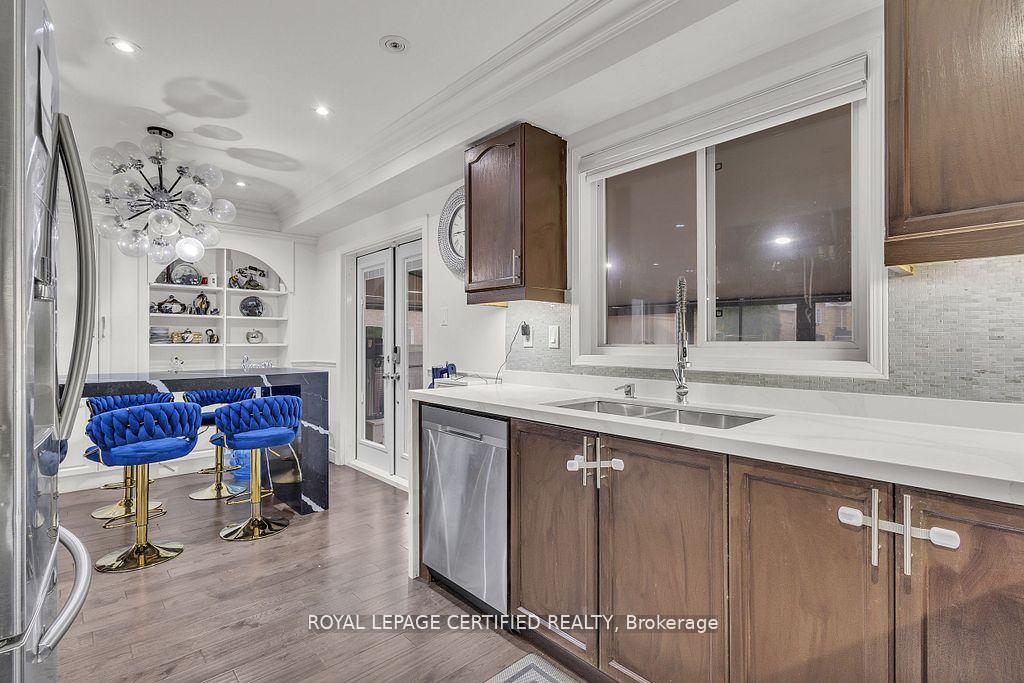 Photo 11 of 21 Dunure Crescent, Brampton, Fletcher's Meadow — HOMEH