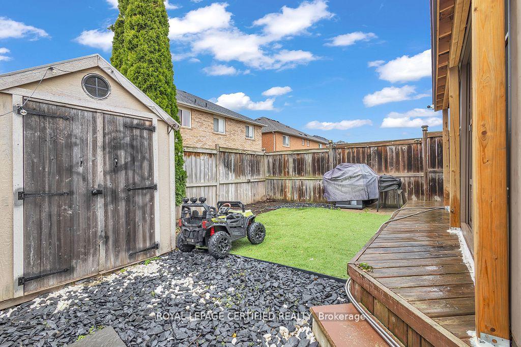 Photo 28 of 21 Dunure Crescent, Brampton, Fletcher's Meadow — HOMEH
