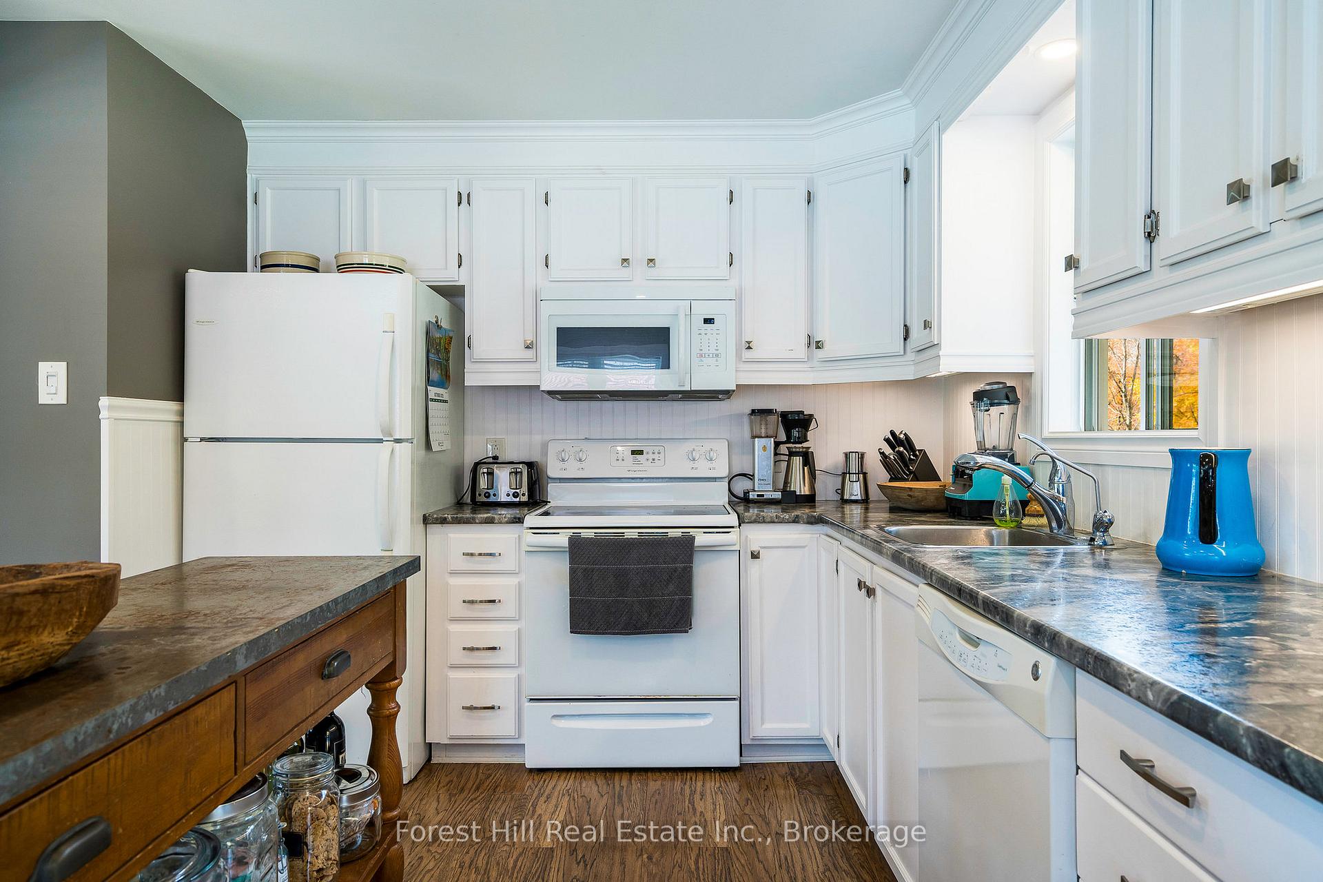 Photo 10 of 587317 9th Side Road, Blue Mountains — HOMEH