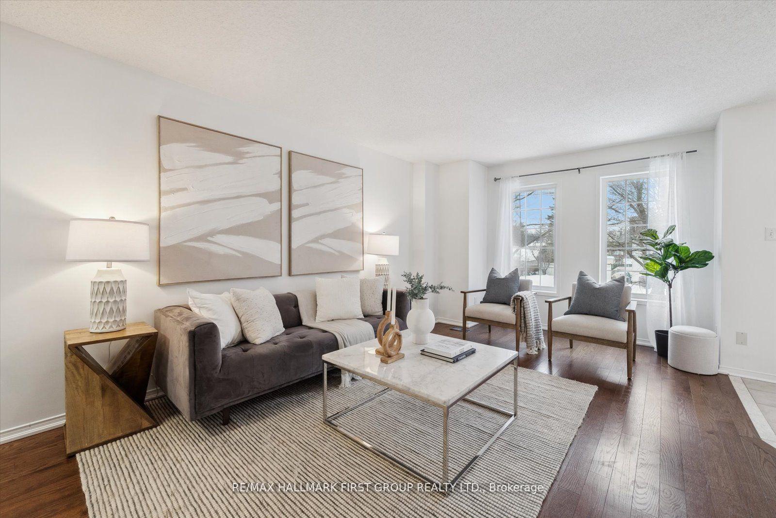 Photo 9 of 125 Stokely Crescent, Whitby, Downtown Whitby — HOMEH