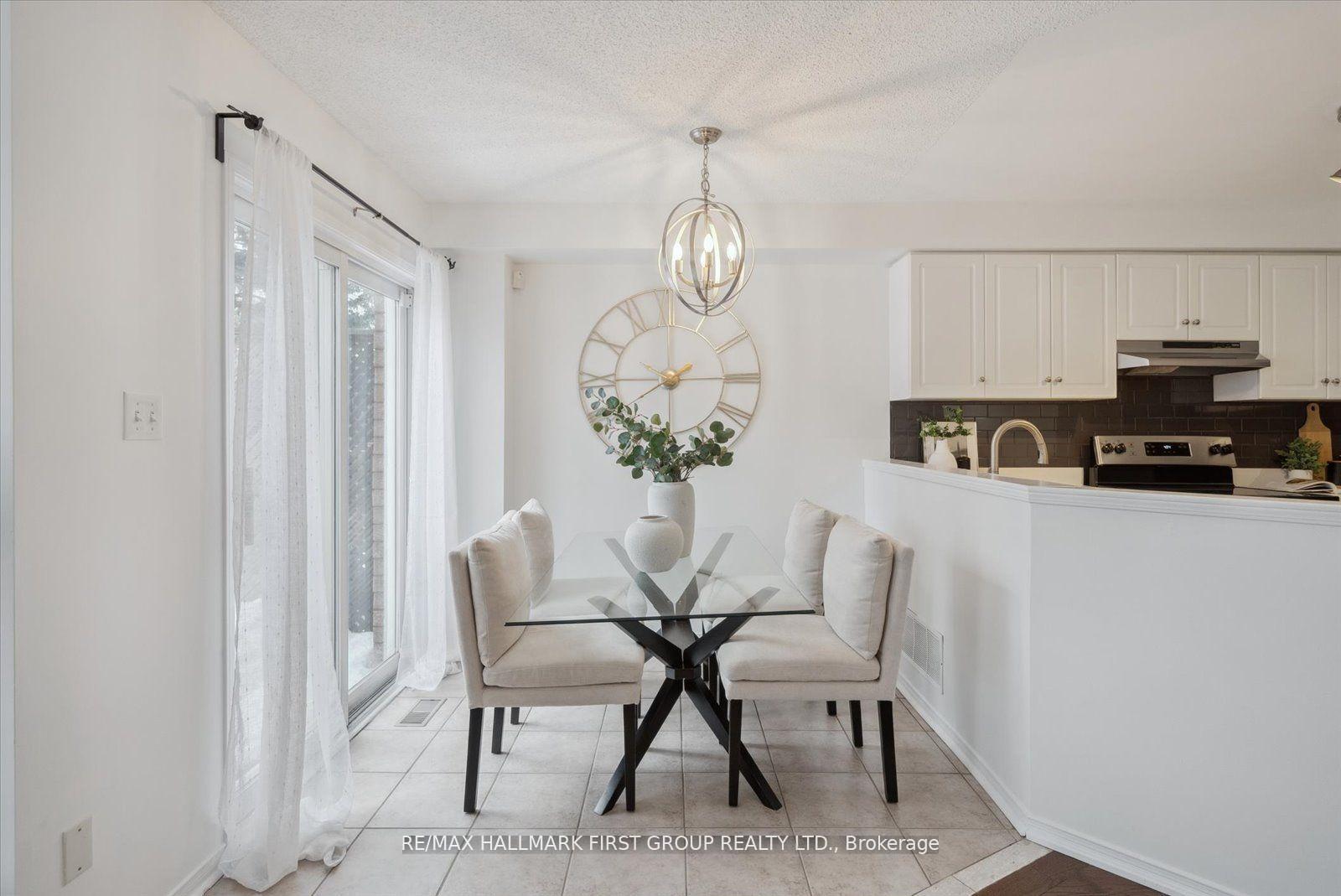 Photo 11 of 125 Stokely Crescent, Whitby, Downtown Whitby — HOMEH