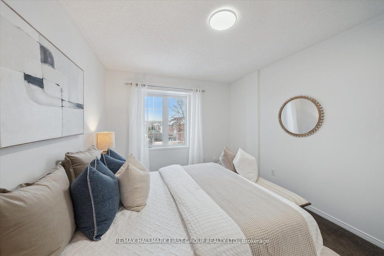 Photo 19 of 125 Stokely Crescent, Whitby, Downtown Whitby — HOMEH