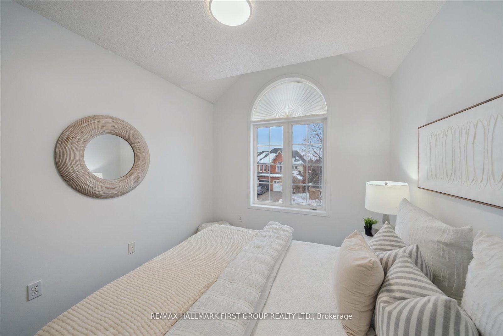 Photo 21 of 125 Stokely Crescent, Whitby, Downtown Whitby — HOMEH