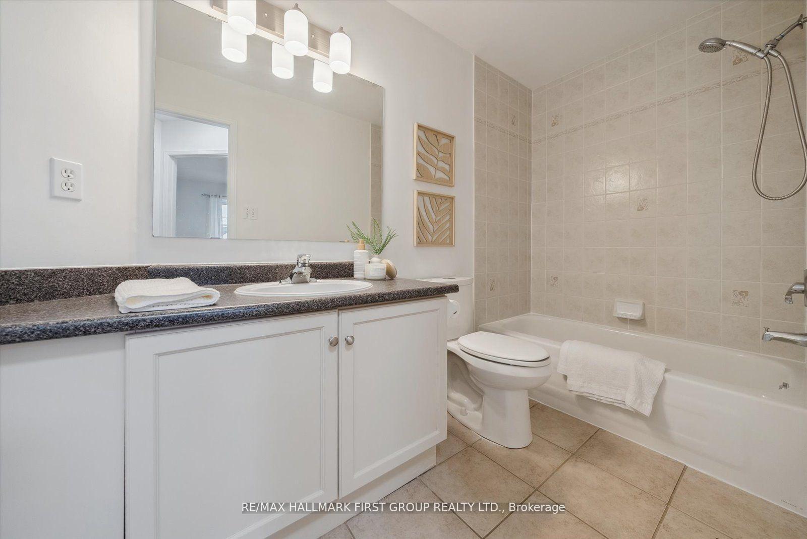 Photo 22 of 125 Stokely Crescent, Whitby, Downtown Whitby — HOMEH
